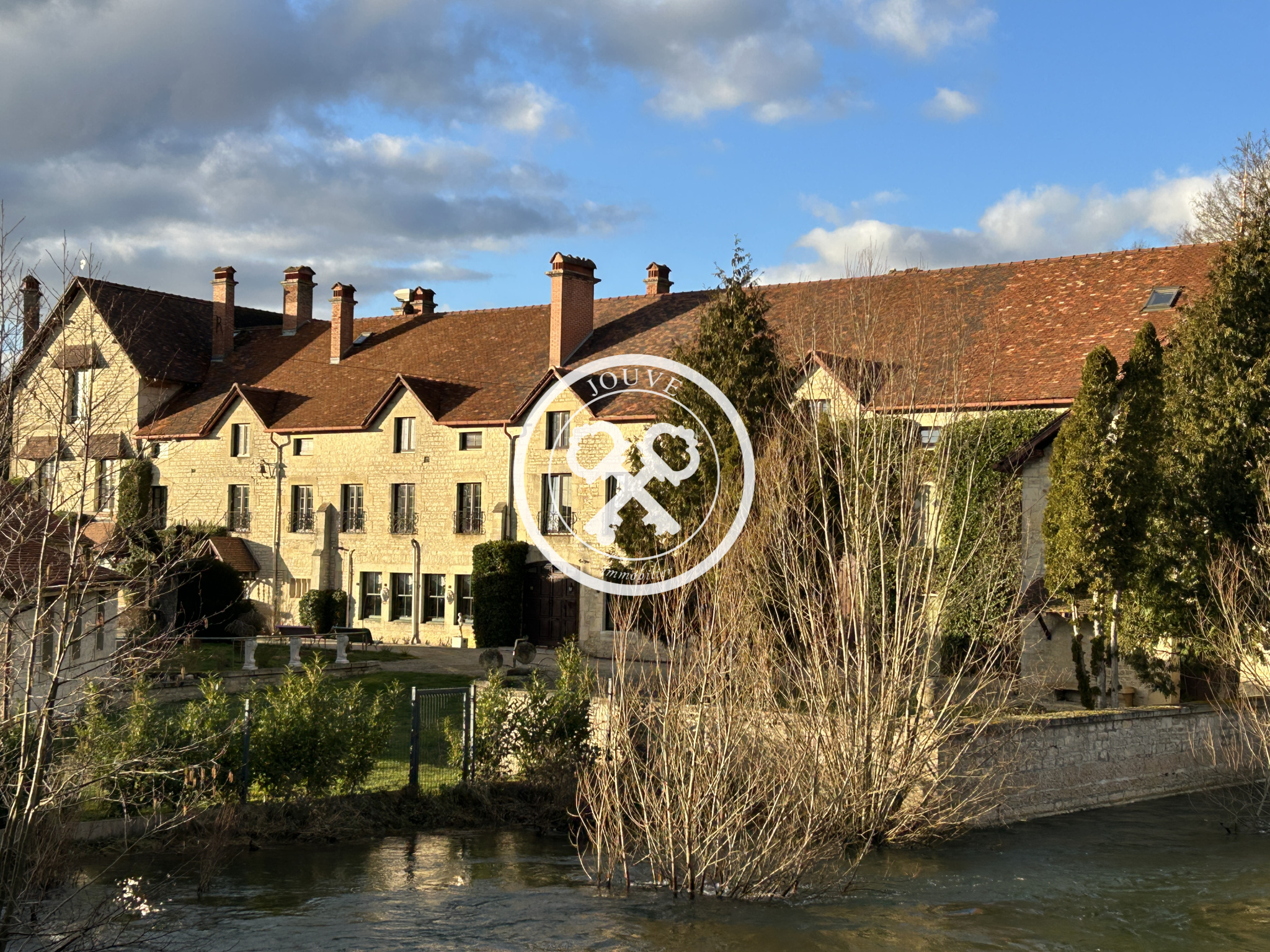 MANOIR SECTEUR BAR-SUR-AUBE